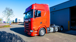 20260329-Tom-Holding-00064